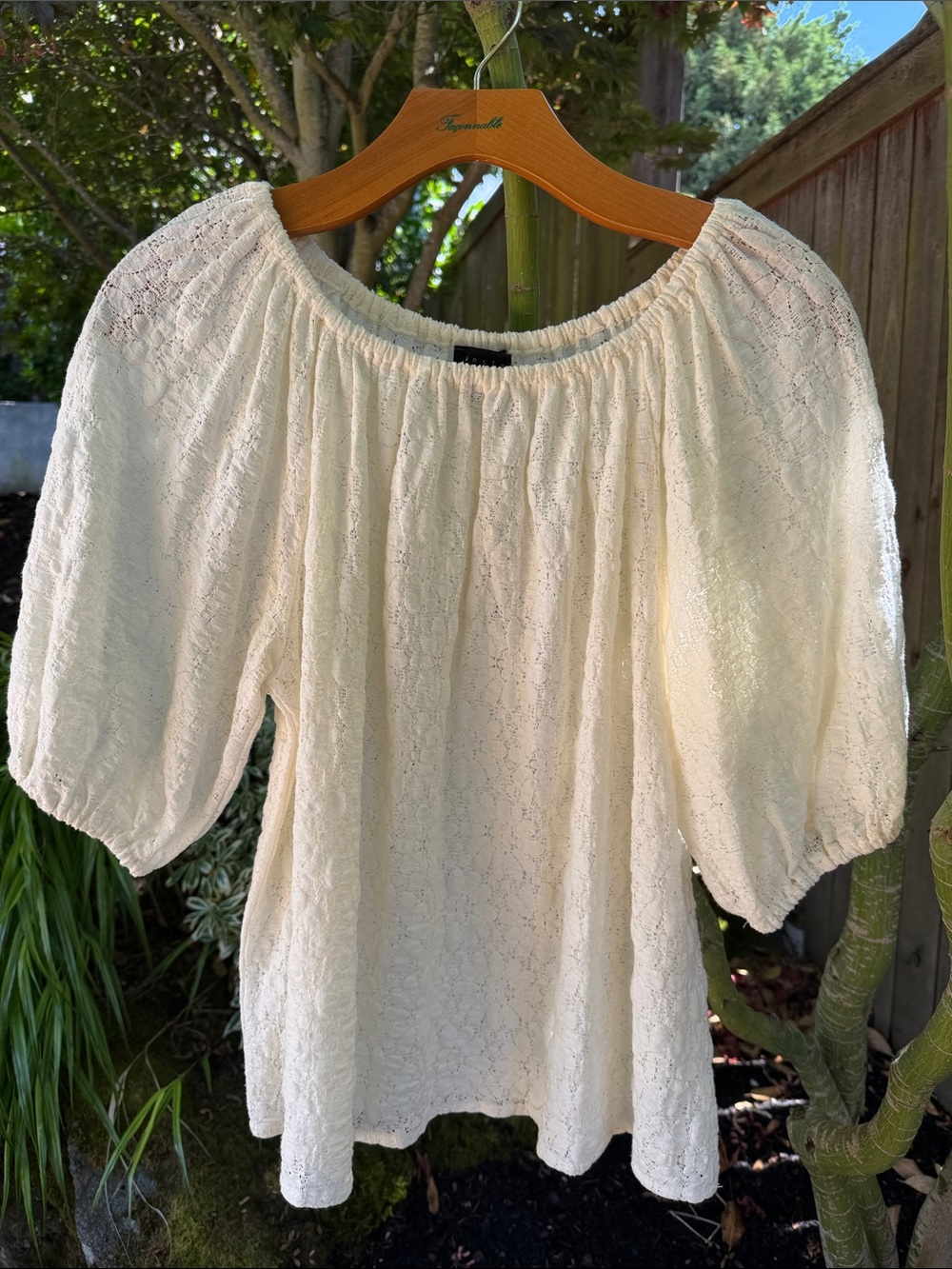 Sanctuary Cream Lace Off-Shoulder Peasant Top Large